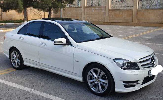 Mercedes C 180 2011, 63,000 km - 1.8 л - Bakı