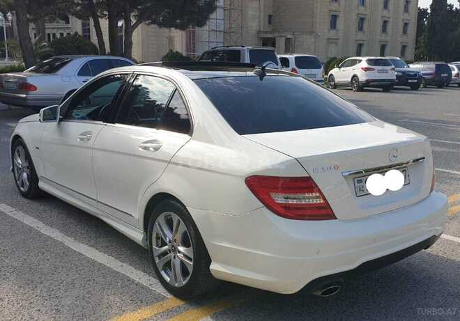 Mercedes C 180 2011, 63,000 km - 1.8 л - Bakı