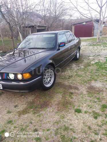 BMW 735 1988, 388,000 km - 0.4 l - İsmayıllı