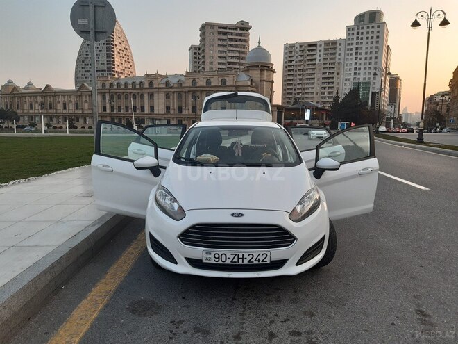 Ford Fiesta 2016, 42,000 km - 1.6 l - Bakı