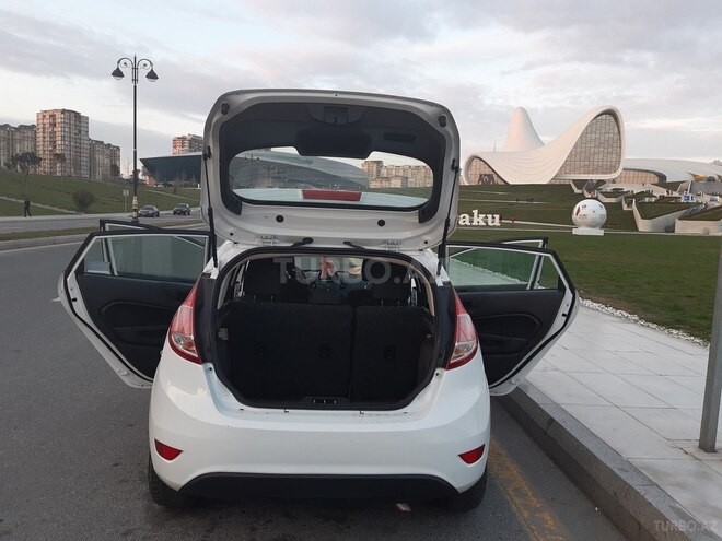 Ford Fiesta 2016, 42,000 km - 1.6 l - Bakı