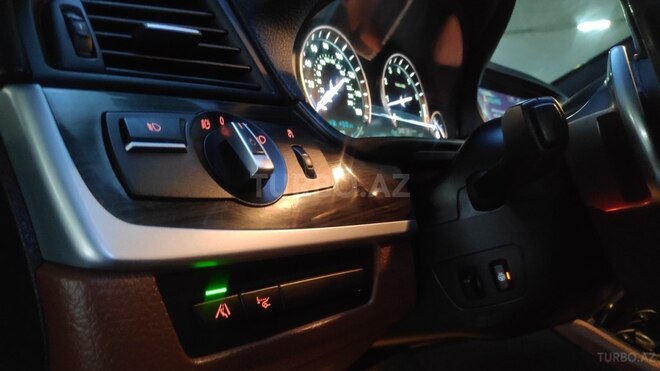 BMW 528 2013, 11,100 km - 2.0 л - Bakı