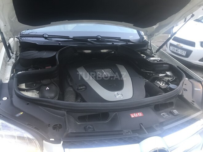 Mercedes  2011, 17,757 km - 3.0 l - Bakı