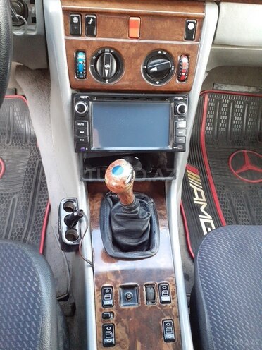 Mercedes E 200 1990, 334,000 km - 2.0 л - Bakı