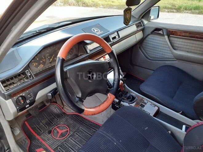 Mercedes E 200 1990, 334,000 km - 2.0 л - Bakı