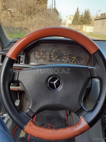 Mercedes E 200 1990, 334,000 km - 2.0 л - Bakı