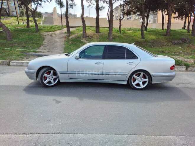 Mercedes E 240 2000, 286,000 km - 2.4 л - Bakı