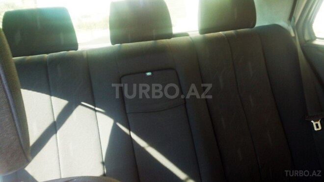 Mercedes E 220 2000, 460,000 km - 2.2 л - Bakı