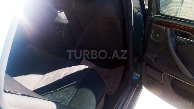 Mercedes E 220 2000, 460,000 km - 2.2 л - Bakı