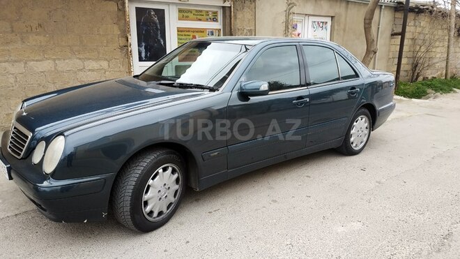 Mercedes E 220 2000, 460,000 km - 2.2 л - Bakı