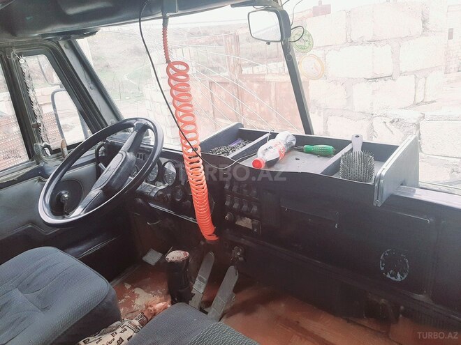 KamAz 5511 1987, 635,550 km - 11.0 l - Sumqayıt