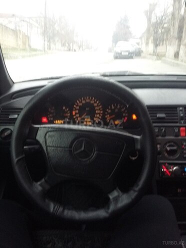 Mercedes C 280 1994, 311,650 km - 2.8 l - Şamaxı