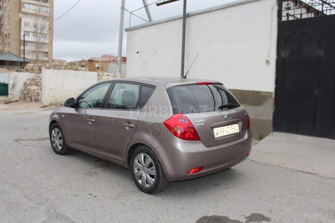 Kia Ceed 2007, 250,000 km - 1.6 l - Bakı