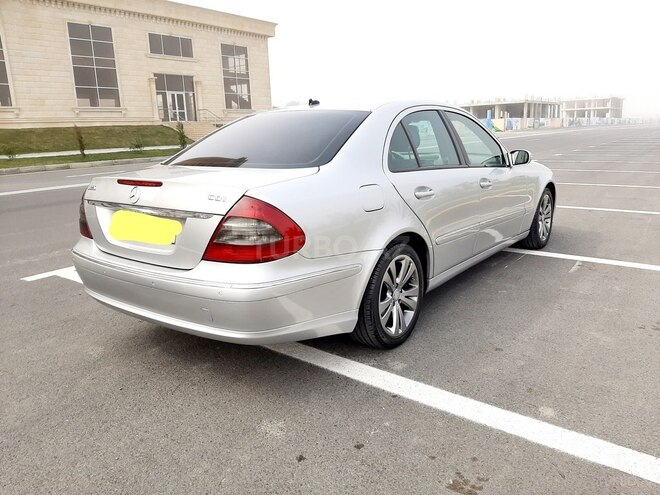 Mercedes E 220 2005, 223,000 km - 2.2 l - Sumqayıt