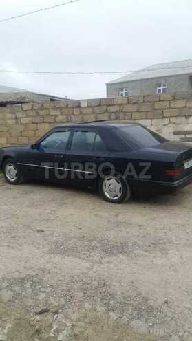 Mercedes E 230 1987, 213,642 km - 2.0 l - Bakı