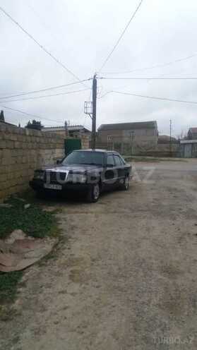 Mercedes E 230 1987, 213,642 km - 2.0 l - Bakı