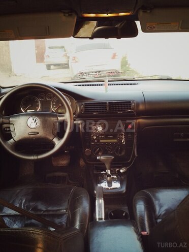 Volkswagen Passat 2001, 111,222 km - 1.8 l - Bakı
