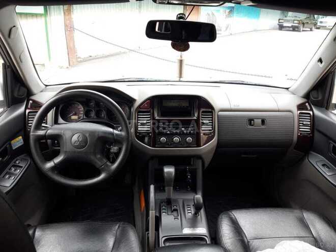 Mitsubishi Pajero 2002, 258,000 km - 3.2 l - Bakı