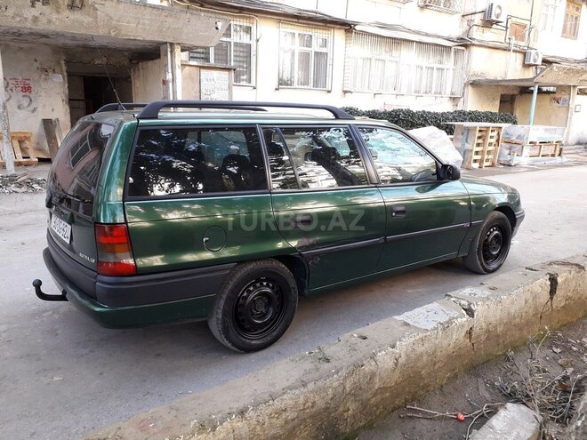 Opel Astra 1996, 390,000 km - 1.6 л - Bakı