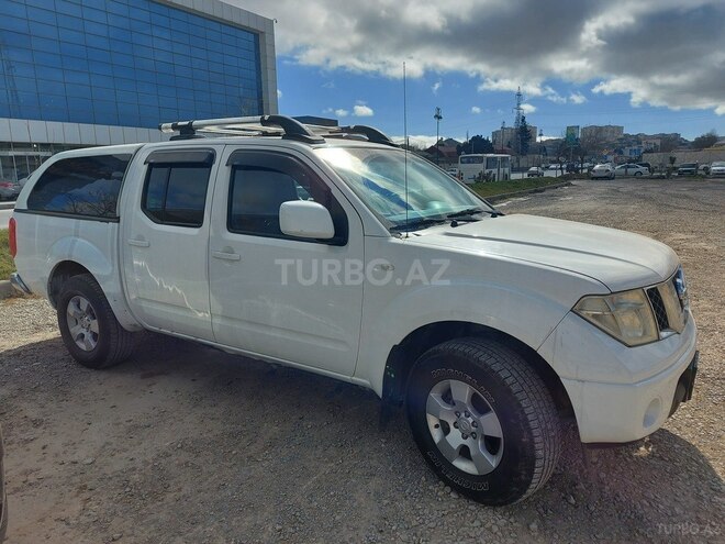 Nissan Navara 2010, 284,000 km - 2.5 l - Bakı