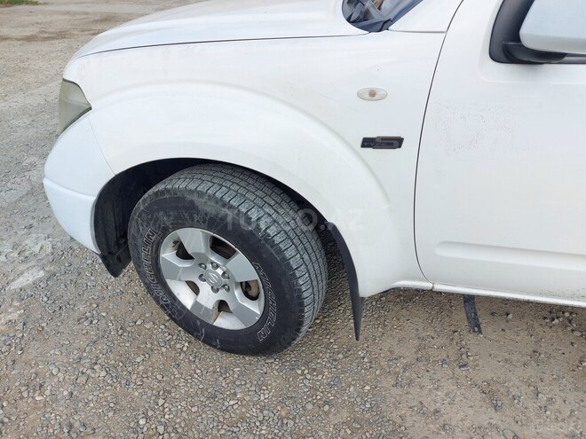 Nissan Navara 2010, 284,000 km - 2.5 l - Bakı