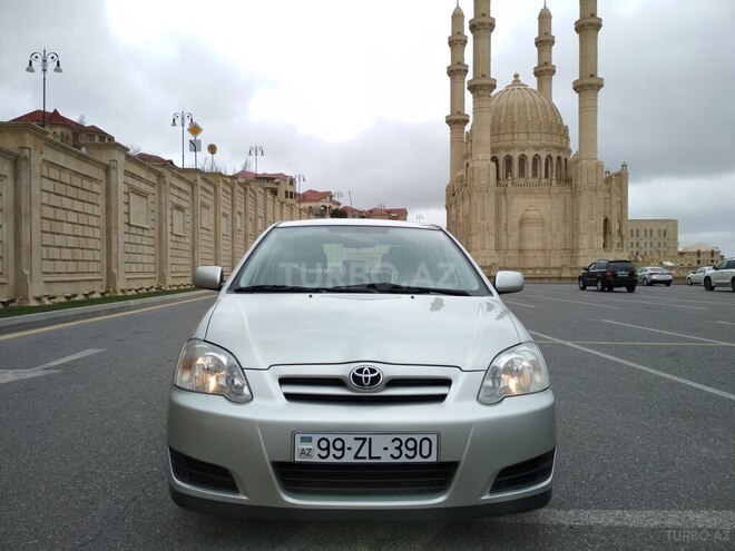 Toyota Corolla 2005, 255,000 km - 1.4 l - Bakı