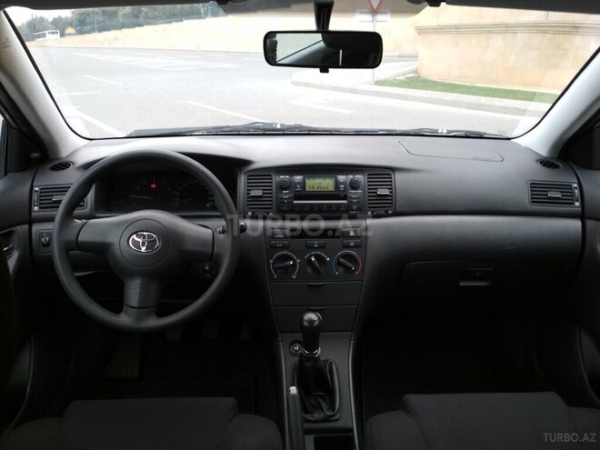 Toyota Corolla 2005, 255,000 km - 1.4 l - Bakı