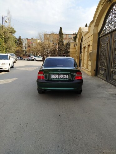 Opel Vectra 1998, 290,000 km - 1.8 л - Bakı