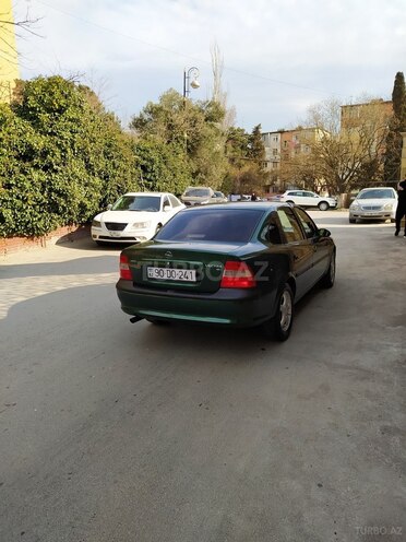 Opel Vectra 1998, 290,000 km - 1.8 л - Bakı