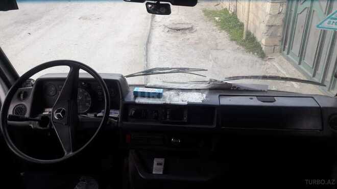 Mercedes 208 D 1994, 709,557 km - 2.3 л - Bakı