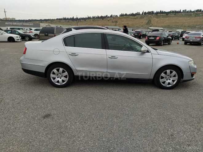 Volkswagen Passat 2005, 100,000 km - 2.0 л - Bakı