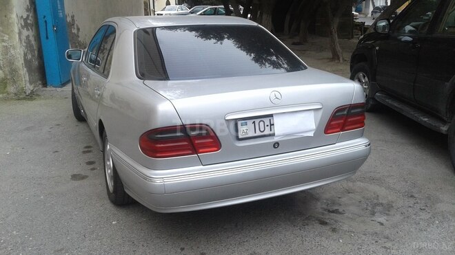 Mercedes E 270 2000, 345,000 km - 2.7 l - Bakı