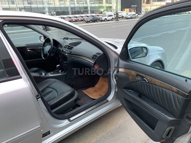 Mercedes E 320 2004, 372,000 km - 3.2 l - Bakı