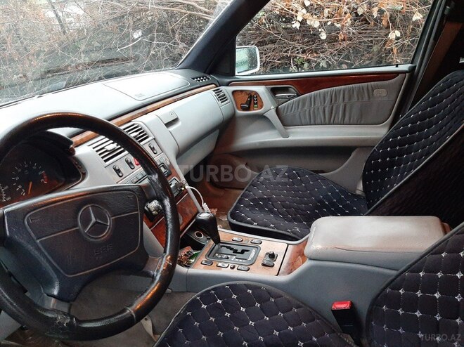 Mercedes E 320 1998, 253,411 km - 3.2 l - Şəki