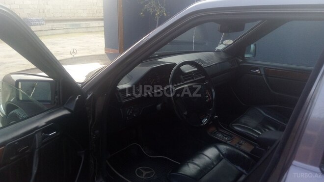 Mercedes E 220 1994, 330,000 km - 2.2 l - Bakı