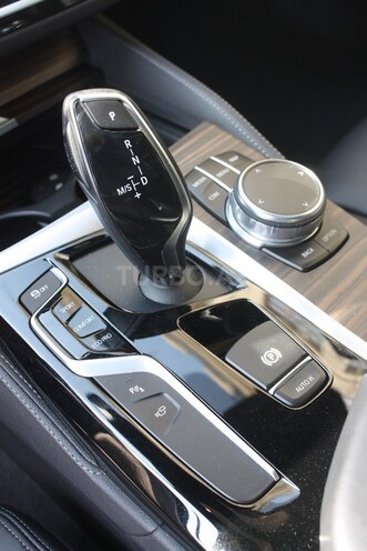 BMW 520 2017, 25,000 km - 2.0 l - Bakı
