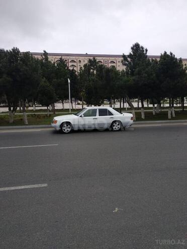 Mercedes E 200 1992, 343,000 km - 2.0 l - Sumqayıt