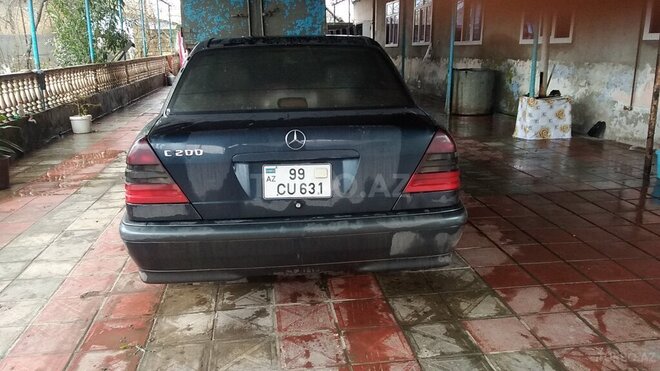 Mercedes C 200 1999, 260,000 km - 0.1 l - Masallı
