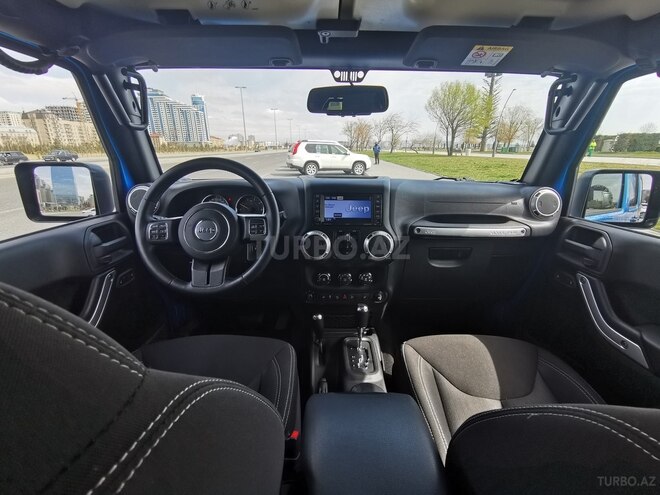 Jeep Wrangler 2015, 102,000 km - 2.8 l - Bakı