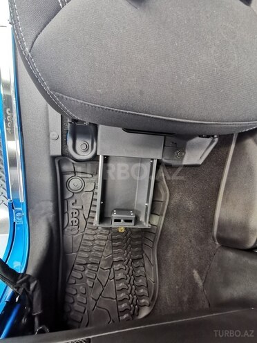 Jeep Wrangler 2015, 102,000 km - 2.8 l - Bakı