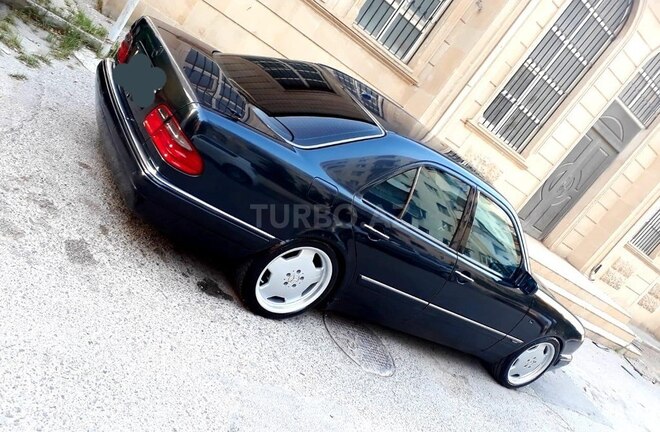 Mercedes E 240 1999, 383,000 km - 2.4 l - Bakı