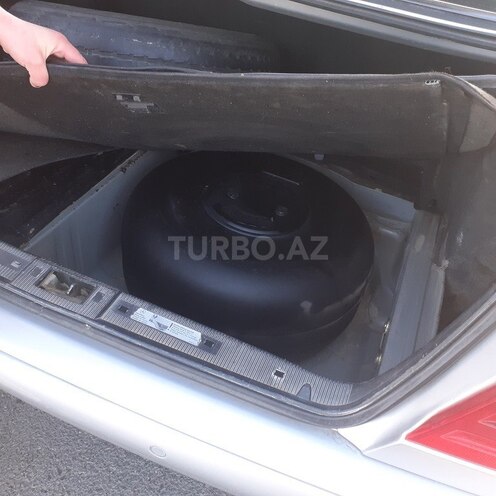 Mercedes E 230 1997, 309,000 km - 2.3 l - Qazax