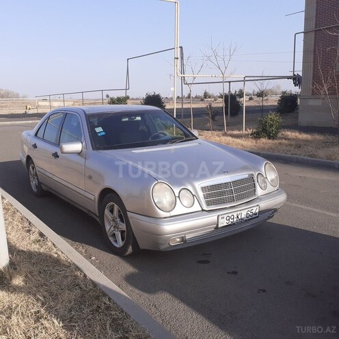 Mercedes E 230 1997, 309,000 km - 2.3 l - Qazax