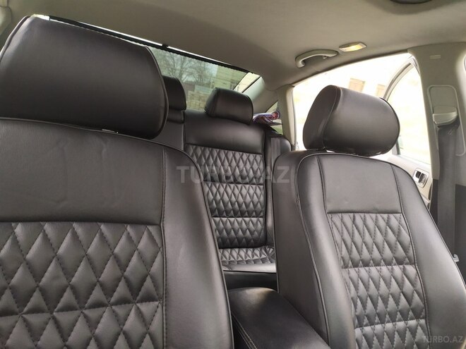 Volkswagen Passat 2002, 350,000 km - 1.8 l - Salyan