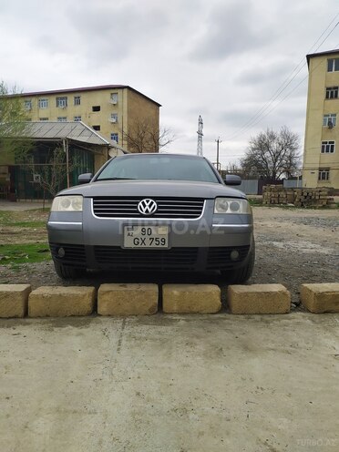 Volkswagen Passat 2002, 350,000 km - 1.8 l - Salyan