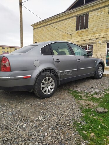 Volkswagen Passat 2002, 350,000 km - 1.8 l - Salyan