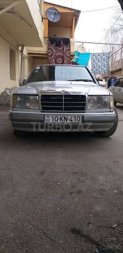 Mercedes E 260 1987, 250,000 km - 2.6 л - Bakı