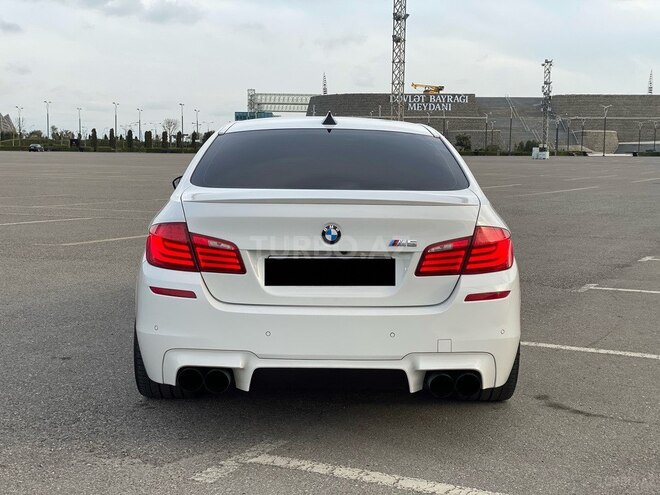 BMW M5 2013, 110,000 km - 4.4 l - Bakı