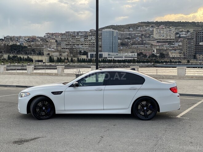 BMW M5 2013, 110,000 km - 4.4 l - Bakı