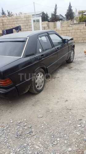 Mercedes 190 1993, 352,000 km - 2.0 l - Saatlı